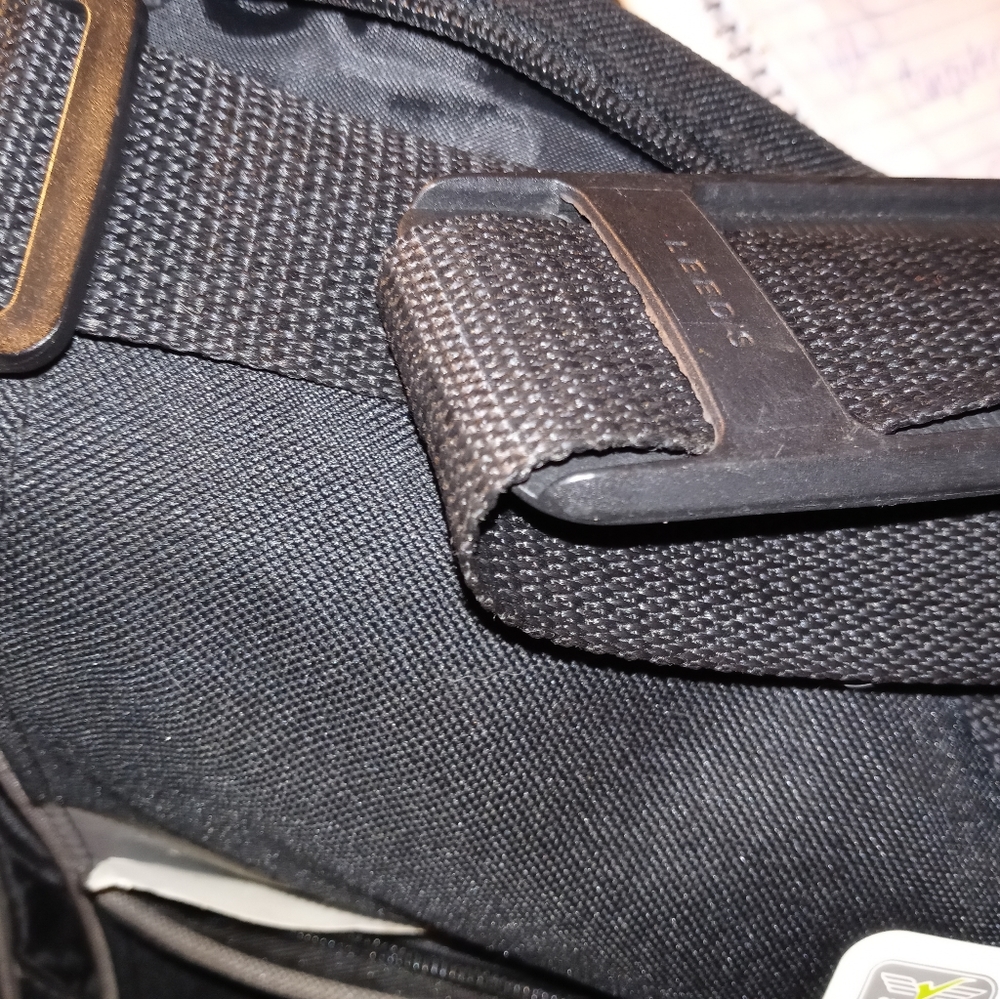 Leeds Black Checkpoint Friendly Computer Bag - Picture 10 of 10